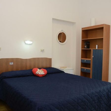 Residence Edera Римини Экстерьер фото