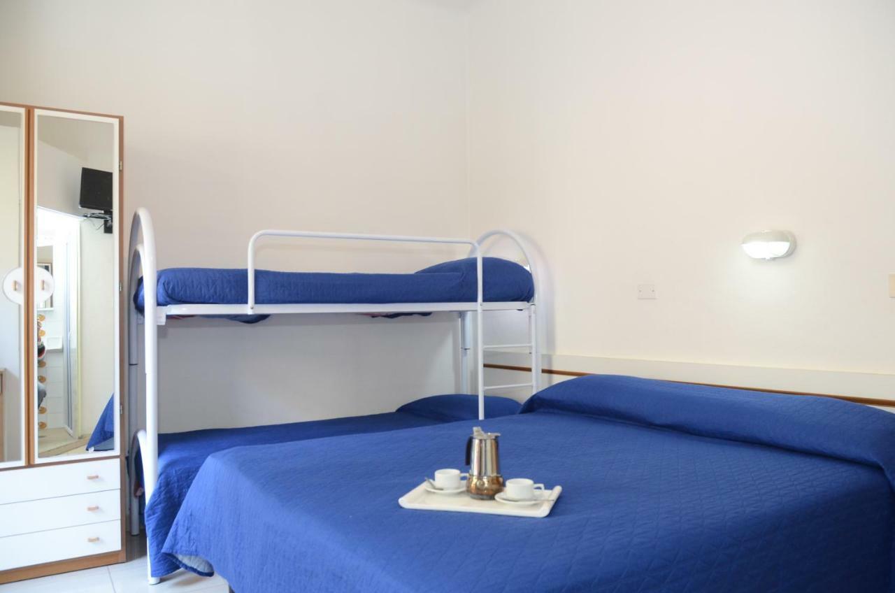 Residence Edera Римини Экстерьер фото