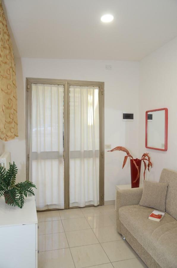 Residence Edera Римини Экстерьер фото