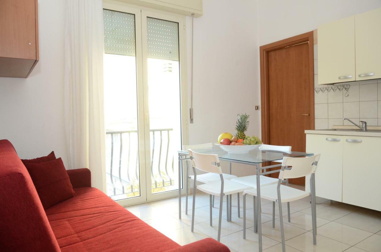 Residence Edera Римини Экстерьер фото