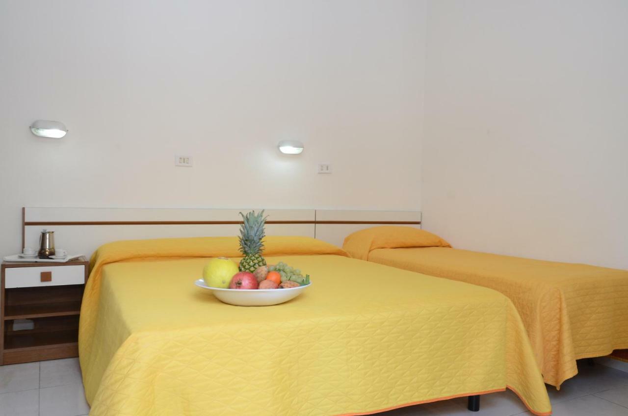 Residence Edera Римини Экстерьер фото