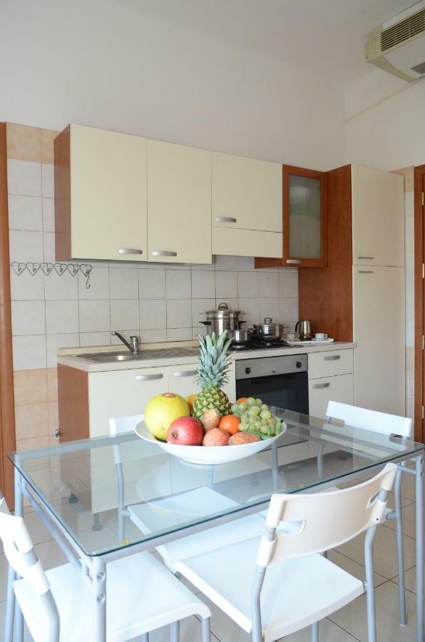 Residence Edera Римини Экстерьер фото