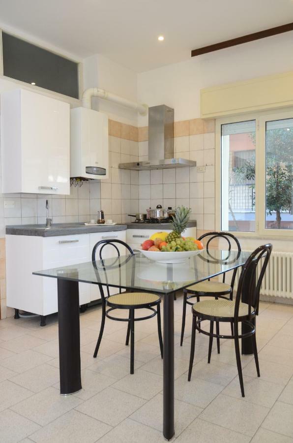 Residence Edera Римини Экстерьер фото
