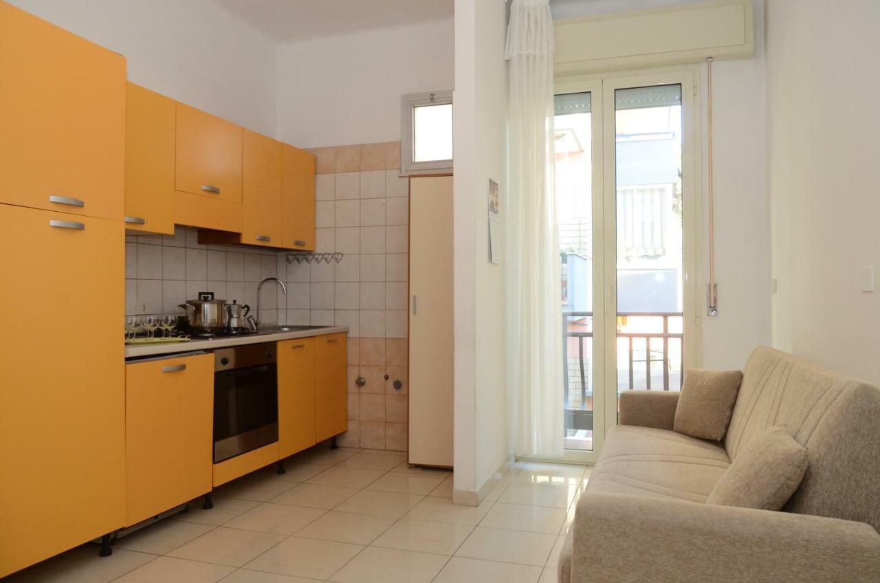 Residence Edera Римини Экстерьер фото